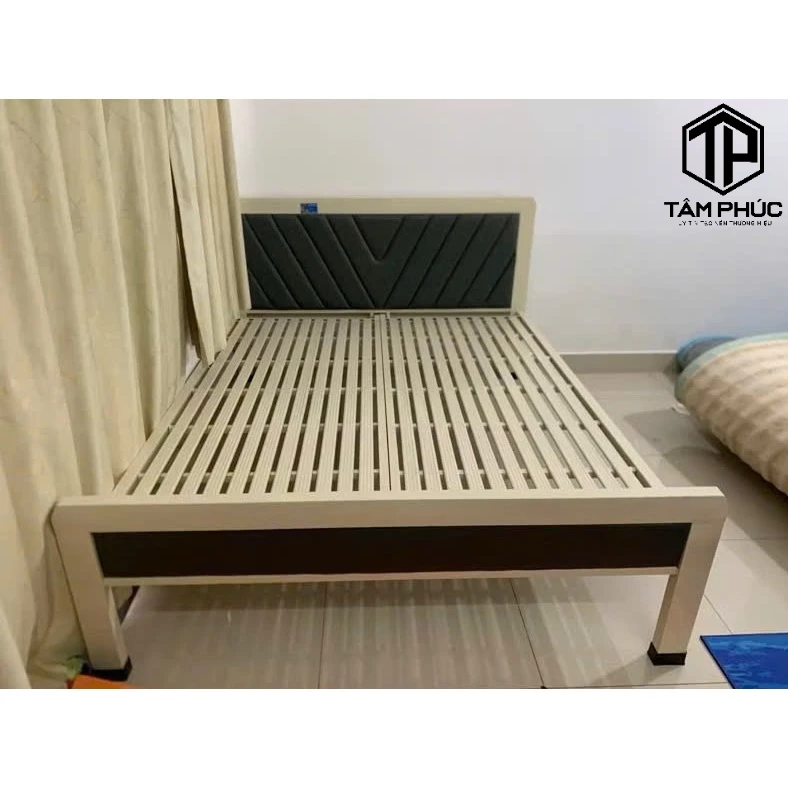 Giường sắt có nhiều màu sắc, đáp ứng mọi sở thích.