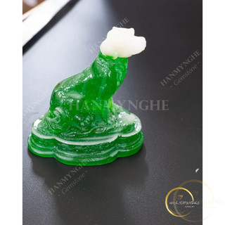 Tượng con chó bột đá đúc màu xanh ngọc cao 10cm HANMYNGHE