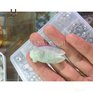 Ve sầu jadeite tặng kèm dây đeo