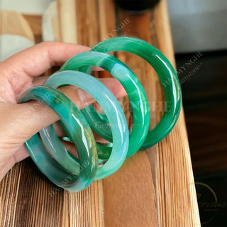 Vòng tay đá mã não tự nhiên nguyên khối loại đẹp HANMYNGHE