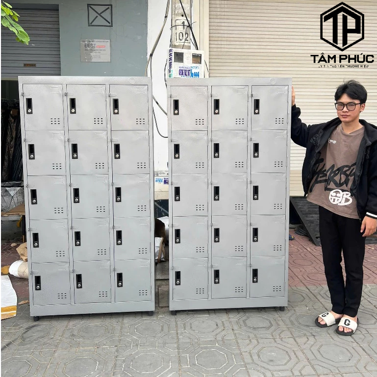 Tủ locker sắt 15 ngăn đựng đồ dùng cá nhân, giá tốt tại xưởng.