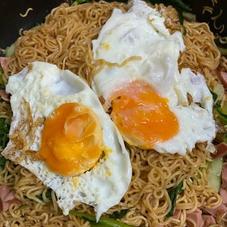hien_pun