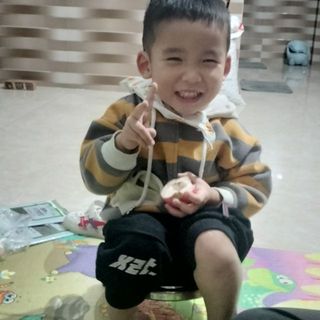 quynhnga_me3con
