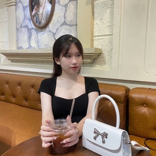 _tlinh_0604