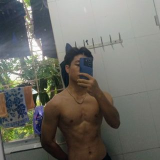 unghoanglinh