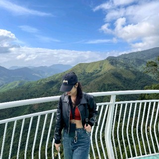 phuongnhi95