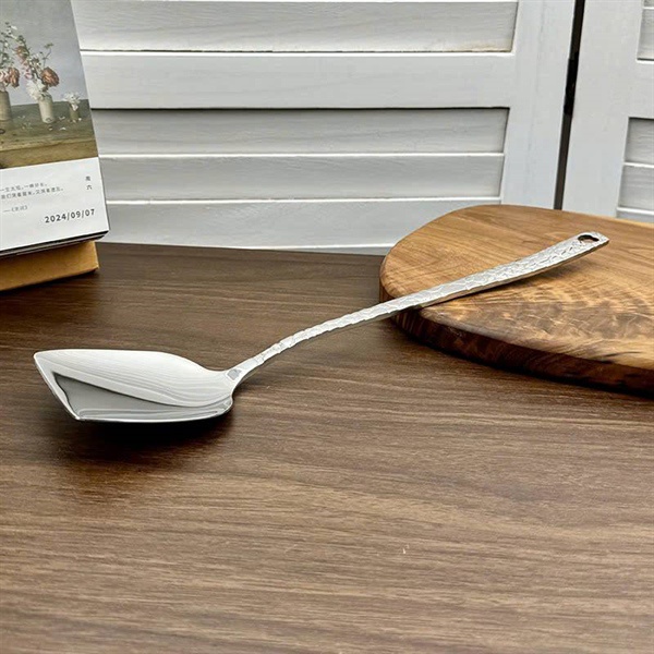 Xẻng Xào Cán Dài Chockmen CKM224