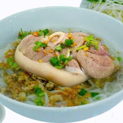 Hủ tiếu giò