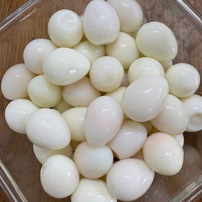 3 quả trứng cút