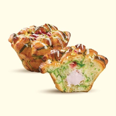 Strawberry Yogurt Pistachio Flower Pastry