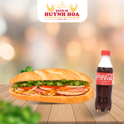 Combo Size L: 1 Bánh Mì Truyền Thống (Size L) + 1 Coca 300ml