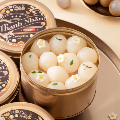 Hộp Sweetin Petite - Thanh Nhãn Juicy (Bánh Hộp Thiếc Mousse Nhãn)