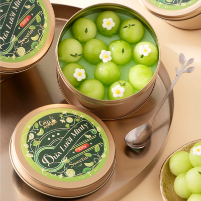 Hộp Sweetin Petite - Dưa Lưới Minty Juicy (Bánh Hộp thiếc Mousse Dưa Lưới)
