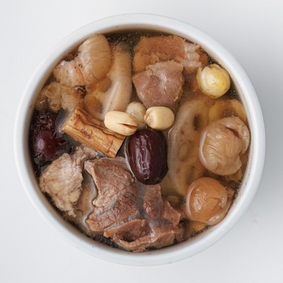 Sâm Bổ Lượng Tiềm Bắp Heo