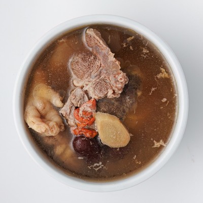 Bắp Bò Tiềm Táo Đỏ Kỷ Tử