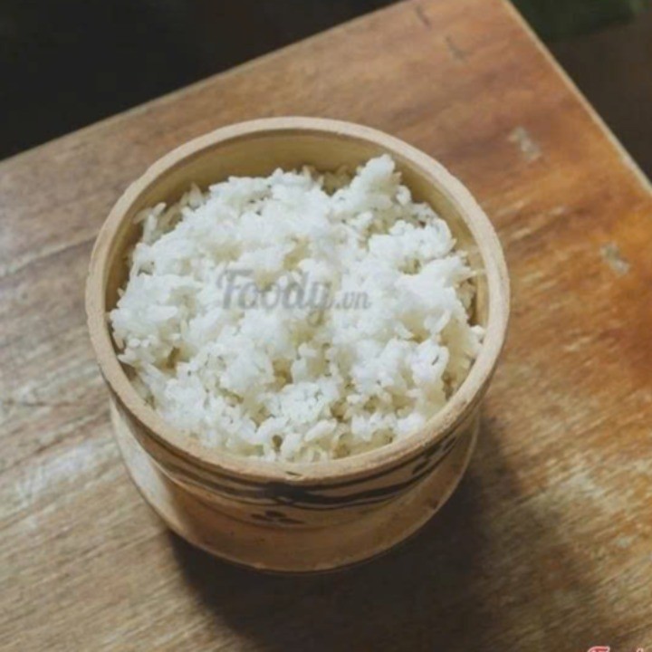 Quán Bụi - Authentic Vietnamese Cuisine