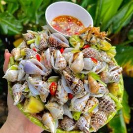 Quán Ốc Bà Tám