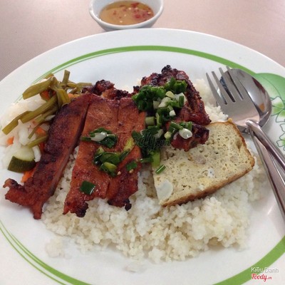 Cơm tấm sườn chả