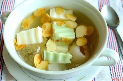 Chè khúc bạch trà xanh