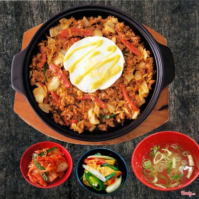 Cơm Kimchi Bokkum