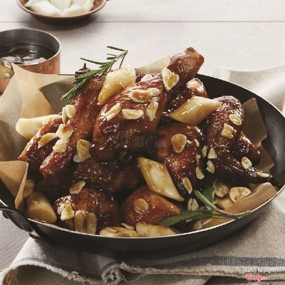 Gà nướng tỏi đen