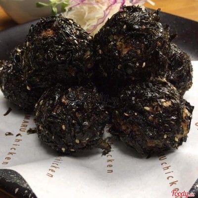 Cơm nắm rong biển