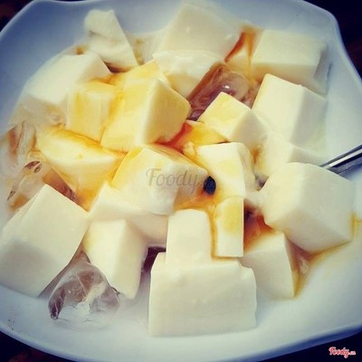 Sữa chua dẻo xắt miếng ô mai mơ