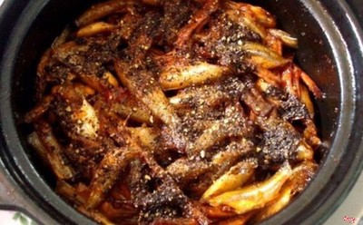 Cơm Cá cơm kho