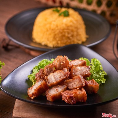 Cơm ba rọi chiên giòn