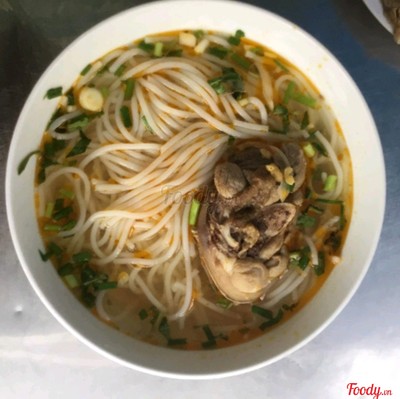 Bún bò giò heo