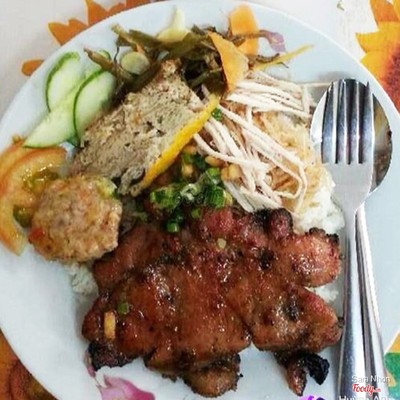 Sườn bì chả