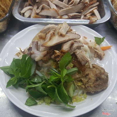 Bánh tằm Bà Bảy đặc biệt