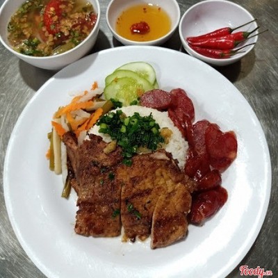 Sườn trứng lạp xưởng