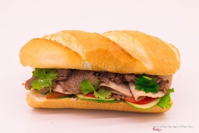 Bánh Mì Bò Tiêu Đen