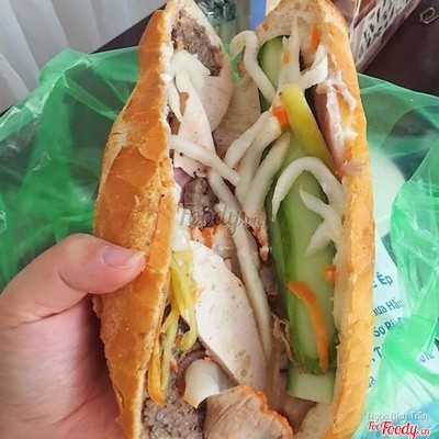 Bánh Mì Ốp La (đặc biệt)
