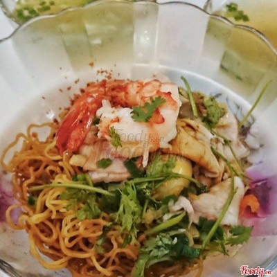 Hủ tíu mì