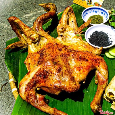 Gà ta nướng nguyên con