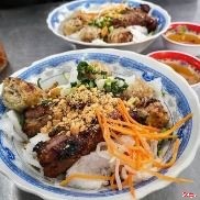 Bánh hỏi thịt nướng + chả giò trộn