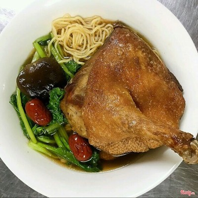 Mì Vịt Tiềm Góc Tư