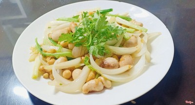 KÊ GÀ CHÁY TỎI