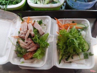 Bánh Hỏi Heo Quay