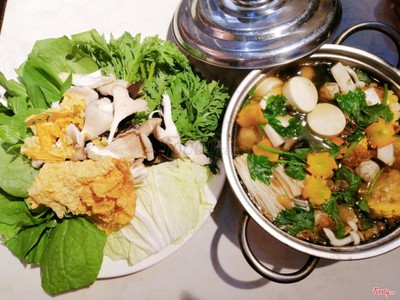 Lẩu Nấm Ngọt Lớn