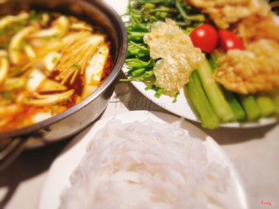Lẩu Thái Chua Cay Lớn