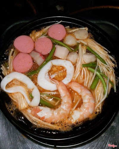 Mì cay hải sản + thanh cua