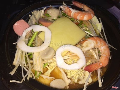 Mì cay hải sản + phô mai