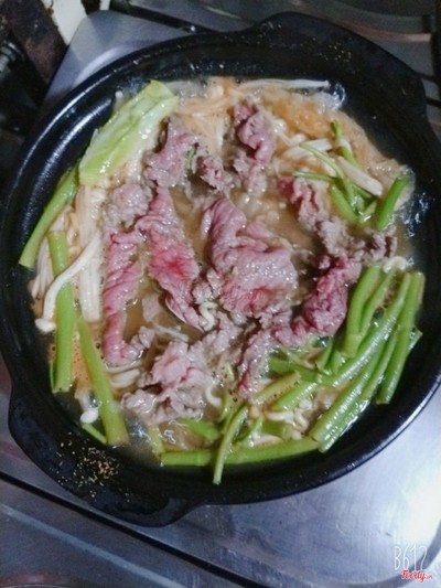 Mì cay bò