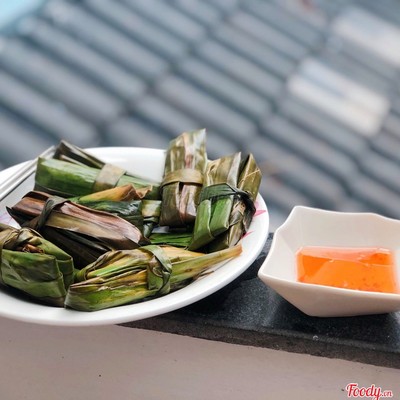 Bánh Bột Lọc Tôm Thịt Sống (Vietnamese Traditional Cake)