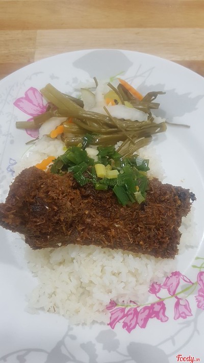 Sườn Cọng Muối Xả Chiên