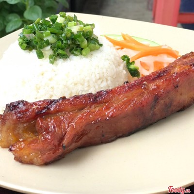 Sườn cây thêm