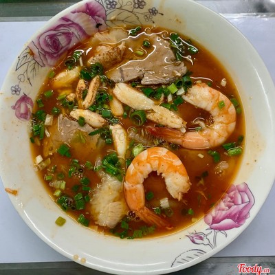 Bánh canh cua tôm thịt